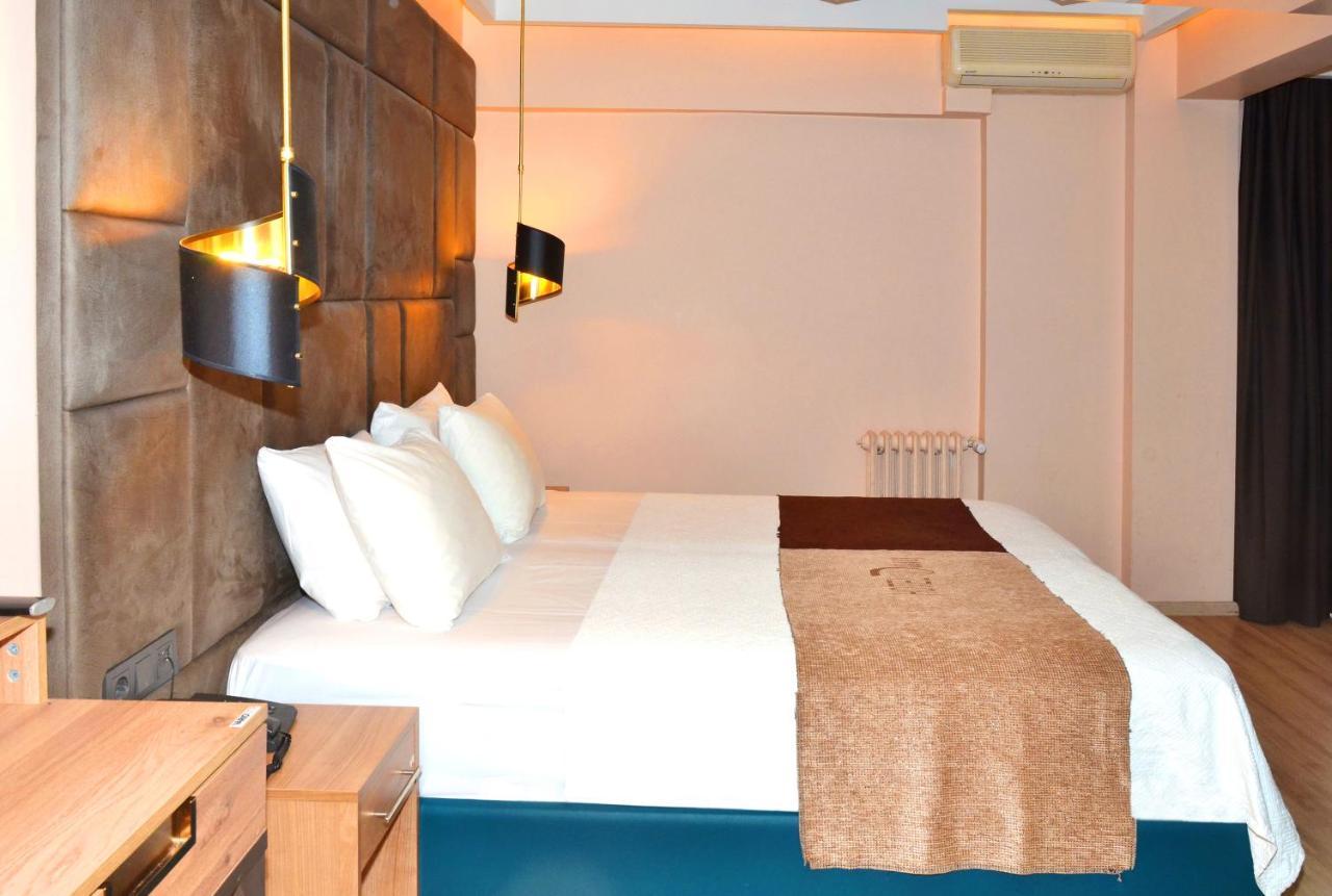 Hotel Davos Istanboel Buitenkant foto