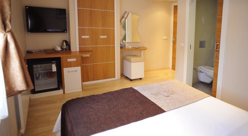 Hotel Davos Istanboel Buitenkant foto