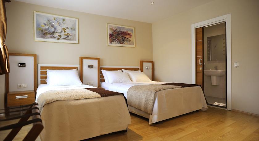 Hotel Davos Istanboel Buitenkant foto