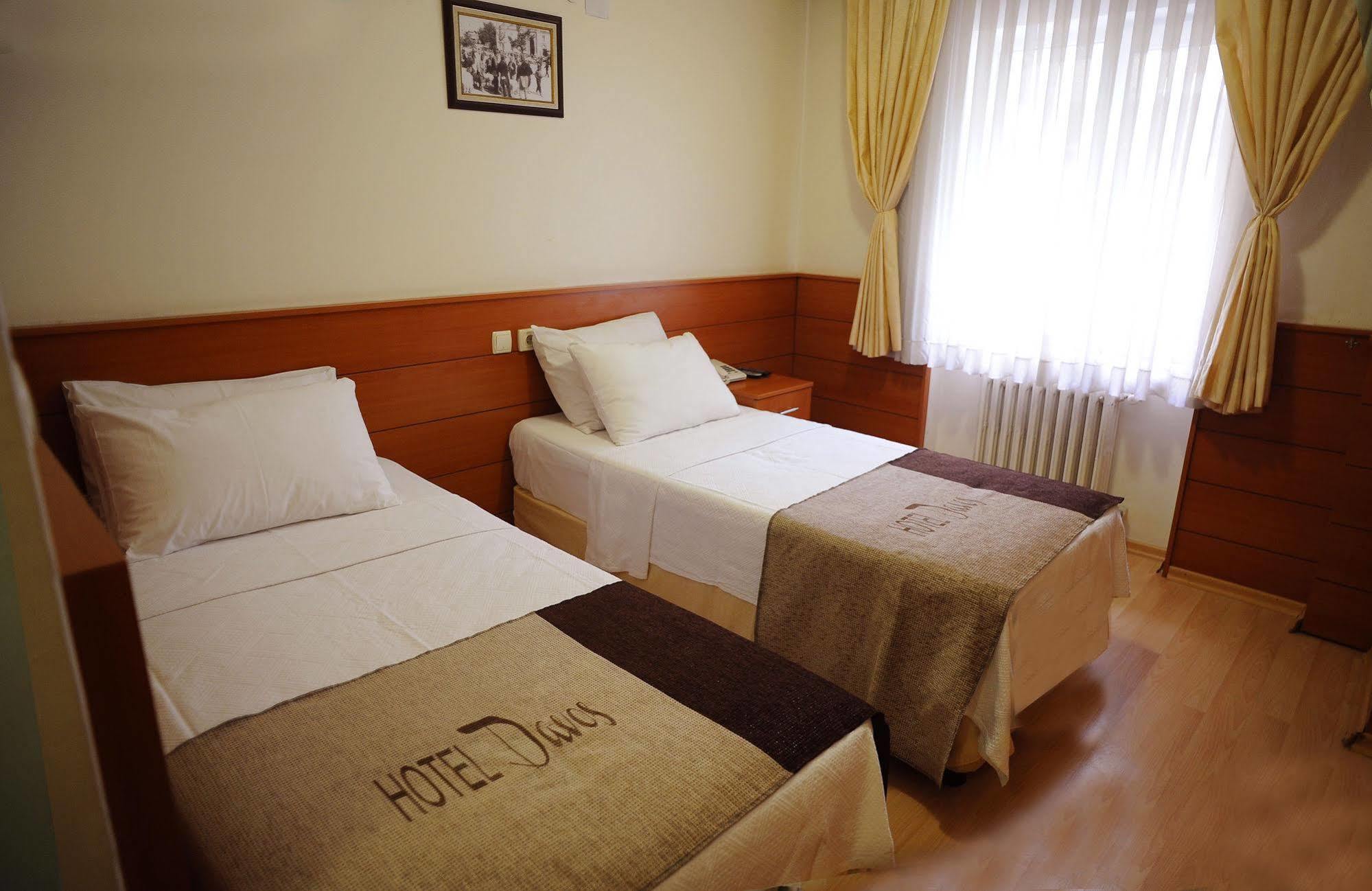 Hotel Davos Istanboel Buitenkant foto